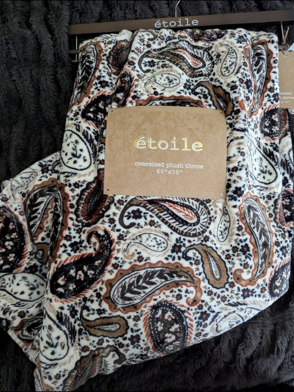étoile Fall colored Oversized Plush Throw Blanket Paisley 60"x70"